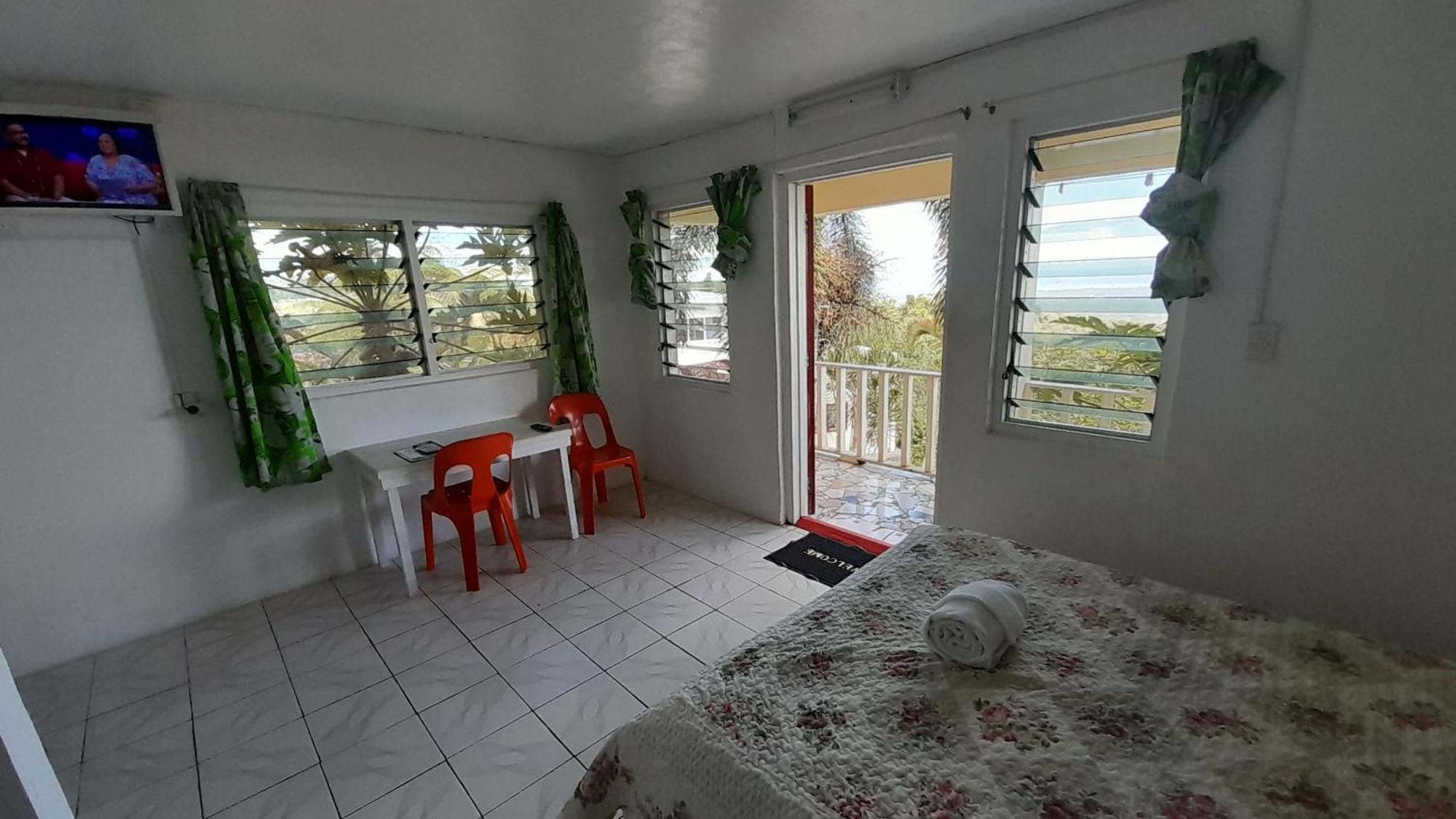 Dave Parker Eco Lodge Hotel Απία Εξωτερικό φωτογραφία