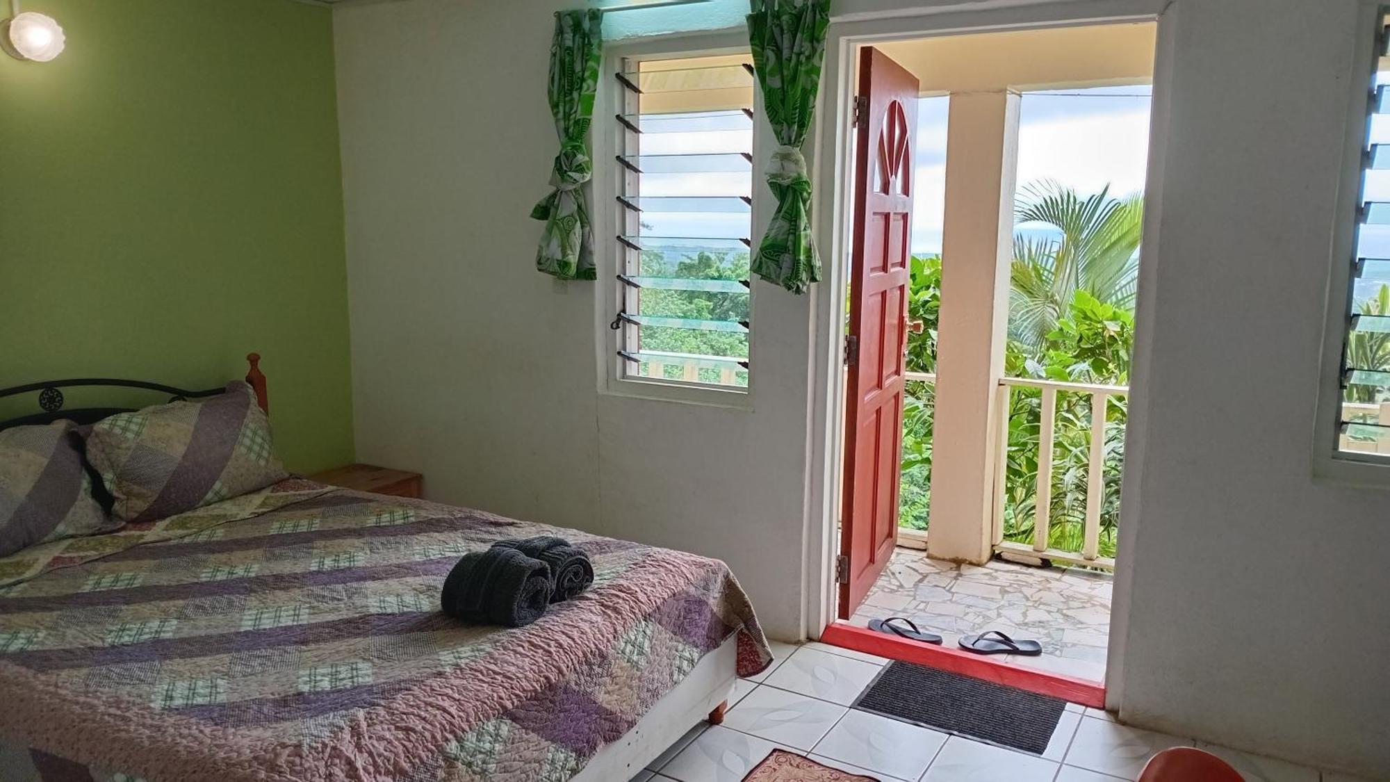Dave Parker Eco Lodge Hotel Απία Εξωτερικό φωτογραφία
